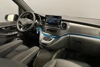 Mercedes-Benz V 300, 2.0, 174 kW, diesel, automatic, rear-wheel drive