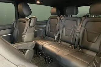 Mercedes-Benz V 300, 2.0, 174 kW, diesel, automatic, rear-wheel drive