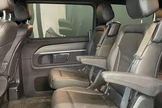 Mercedes-Benz V 300, 2.0, 174 kW, diesel, automatic, rear-wheel drive