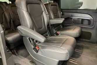 Mercedes-Benz V 300, 2.0, 174 kW, diesel, automatic, rear-wheel drive