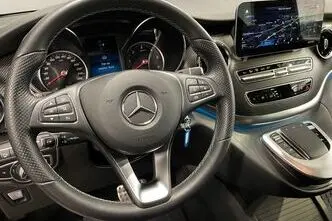 Mercedes-Benz V 300, 2.0, 174 kW, diesel, automatic, rear-wheel drive