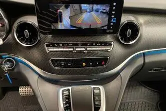 Mercedes-Benz V 300, 2.0, 174 kW, diesel, automatic, rear-wheel drive