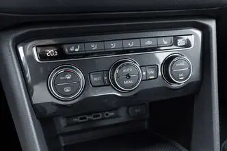 Volkswagen Tiguan, 2.0, 110 kW, дизель, автомат, передний привод