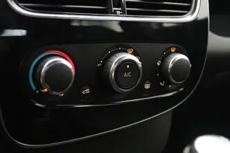 Renault Clio, 0.9, 66 kW, бензин, механическая, передний привод