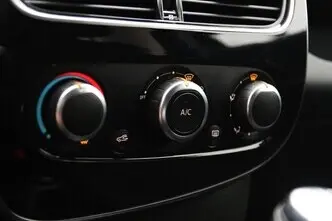 Renault Clio, 0.9, 66 kW, бензин, механическая, передний привод