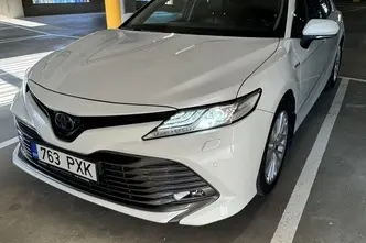 Toyota Camry, 2.5, 131 kW, гибрид, автомат, передний привод