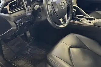 Toyota Camry, 2.5, 131 kW, гибрид, автомат, передний привод