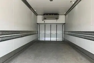 Mercedes-Benz Antos 1830 4x2, 220 kW, дизель, автомат