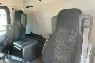 Mercedes-Benz Antos 1830 4x2, 220 kW, дизель, автомат