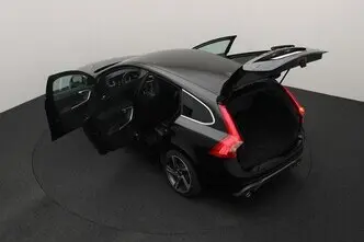 Volvo V60, 2.0, 140 kW, diesel, manual, front-wheel drive