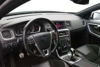 Volvo V60, 2.0, 140 kW, diesel, manual, front-wheel drive