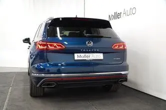 Volkswagen Touareg, 3.0, 250 kW, hybrid, automatic, four-wheel drive