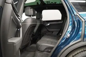 Volkswagen Touareg, 3.0, 250 kW, hybrid, automatic, four-wheel drive