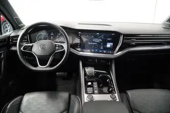 Volkswagen Touareg, 3.0, 250 kW, hybrid, automatic, four-wheel drive