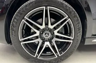 Mercedes-Benz V 300, 2.0, 174 kW, дизель, автомат, задний привод