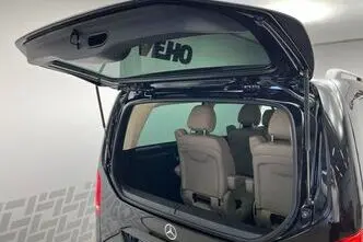 Mercedes-Benz V 300, 2.0, 174 kW, дизель, автомат, задний привод