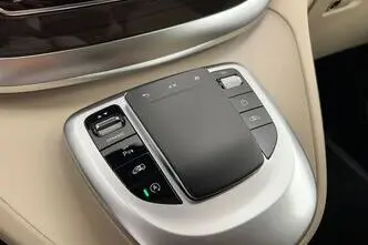 Mercedes-Benz V 300, 2.0, 174 kW, дизель, автомат, задний привод