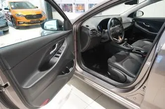 Hyundai i30, 1.5, 117.5 kW, гибрид, автомат, передний привод