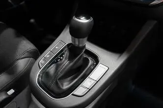 Hyundai i30, 1.5, 117.5 kW, гибрид, автомат, передний привод