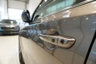 Hyundai i30, 1.5, 117.5 kW, гибрид, автомат, передний привод