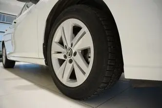Volkswagen Golf, 1.5, 96 kW, hybrid, automatic, front-wheel drive