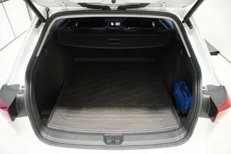 Volkswagen Golf, 1.5, 96 kW, hybrid, automatic, front-wheel drive