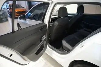 Volkswagen Golf, 1.5, 96 kW, hybrid, automatic, front-wheel drive