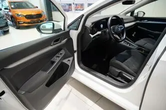 Volkswagen Golf, 1.5, 96 kW, hybrid, automatic, front-wheel drive