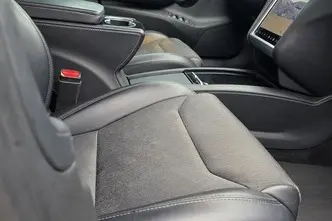 Tesla Model S, 386 kW, electric, automatic, four-wheel drive