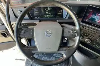 Volvo FH 500 6x2, 375 kW, дизель, автомат