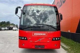 Volvo B12M 4x2, 309 kW, дизель, механическая