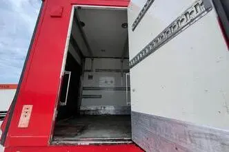 Volvo B12M 4x2, 309 kW, дизель, механическая