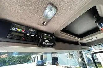 DAF CF330, 240 kW, дизель, автомат