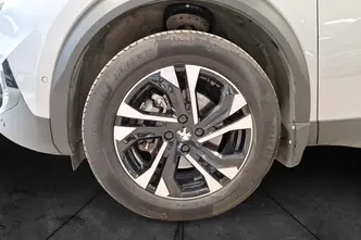 Peugeot 2008, elekter, automaat, esivedu