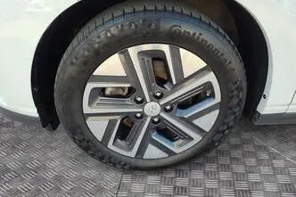 Hyundai Kona, электричество, автомат, передний привод