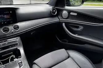 Mercedes-Benz E 200, 1.6, 118 kW, diisel, automaat, tagavedu