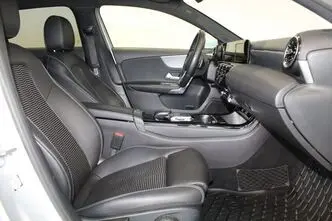 Mercedes-Benz A 180, 1.3, 100 kW, bensiin, automaat, esivedu