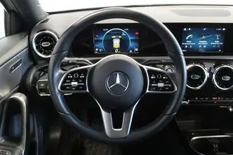 Mercedes-Benz A 180, 1.3, 100 kW, bensiin, automaat, esivedu