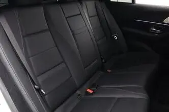 Mercedes-Benz GLE 300, 2.0, 198 kW, hybrid, automatic, four-wheel drive