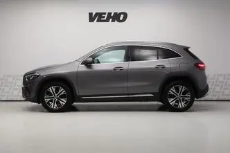 Mercedes-Benz GLA 180, 1.3, 100 kW, hybrid, automatic, front-wheel drive