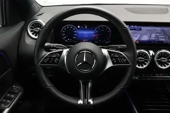 Mercedes-Benz GLA 180, 1.3, 100 kW, hybrid, automatic, front-wheel drive