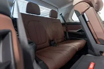 BMW X7, 3.0, 280 kW, гибрид, автомат, полный привод