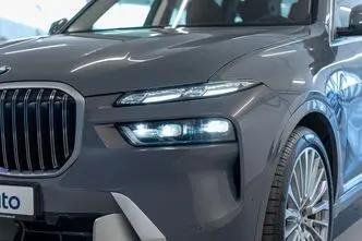 BMW X7, 3.0, 280 kW, гибрид, автомат, полный привод