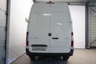 Mercedes-Benz Sprinter, 2.0, 125 kW, diesel, automatic, rear-wheel drive