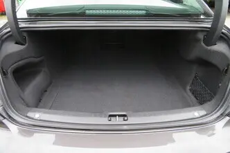 Volvo S90, 2.0, 184 kW, hybrid, automatic, front-wheel drive