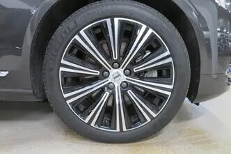 Volvo S90, 2.0, 184 kW, hybrid, automatic, front-wheel drive