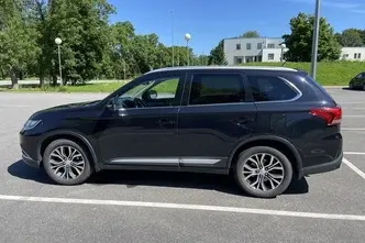 Mitsubishi Outlander, 2.0, 110 kW, petrol, automatic, four-wheel drive