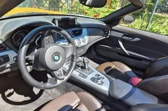BMW Z4, 2.0, 180 kW, petrol, automatic, rear-wheel drive