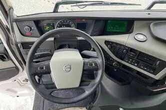 Volvo FH 500 6x2, 375 kW, дизель, автомат