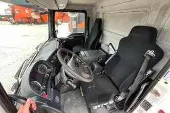 MAN TGL 12.220 4x2, 162 kW, дизель, механическая